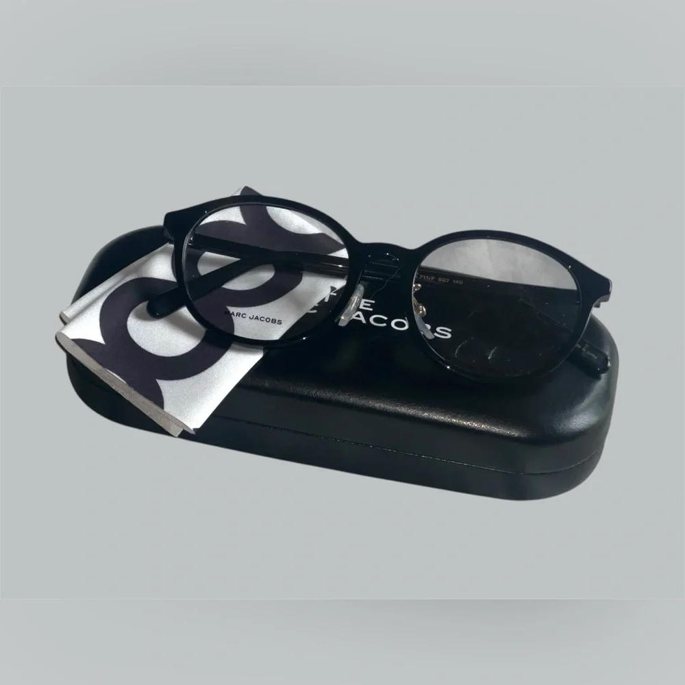 Marc Jacobs Black Frame Eyeglasses – Brand New - Picture 1 of 4